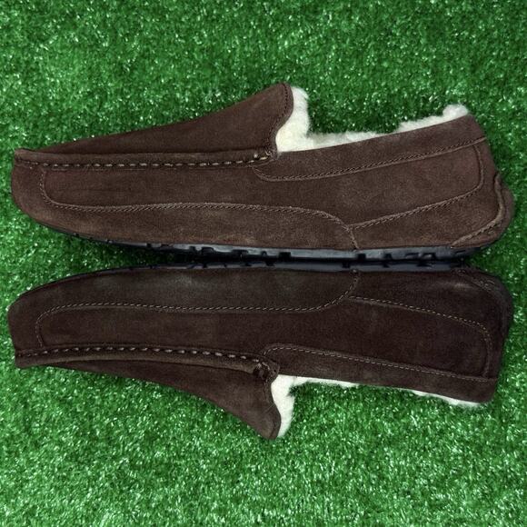 UGG Ascot Men’s Slippers Size 9 Brown Suede Cozy Luxury Comfort Shoes main image 8